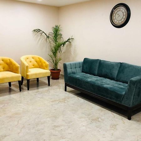 Hotel Ak Suites Patiāla Екстериор снимка